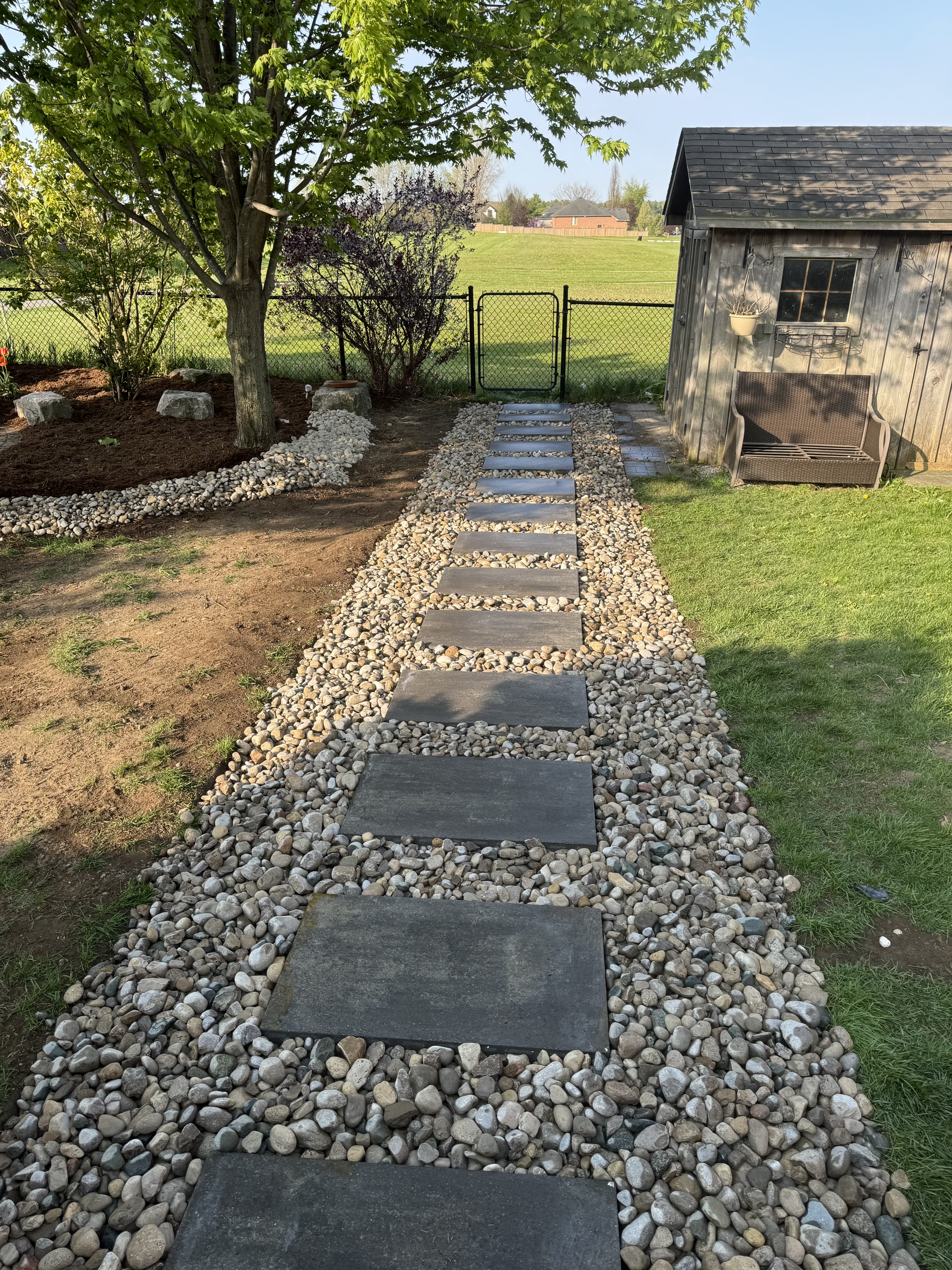 Natural stone retaining wall